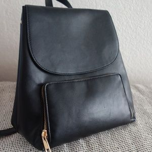 Forever 21 faux black backpack purse